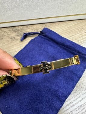 Tory Burch Gold-Tone Double-T Slim hinge Bracelet 7.75” NWOT